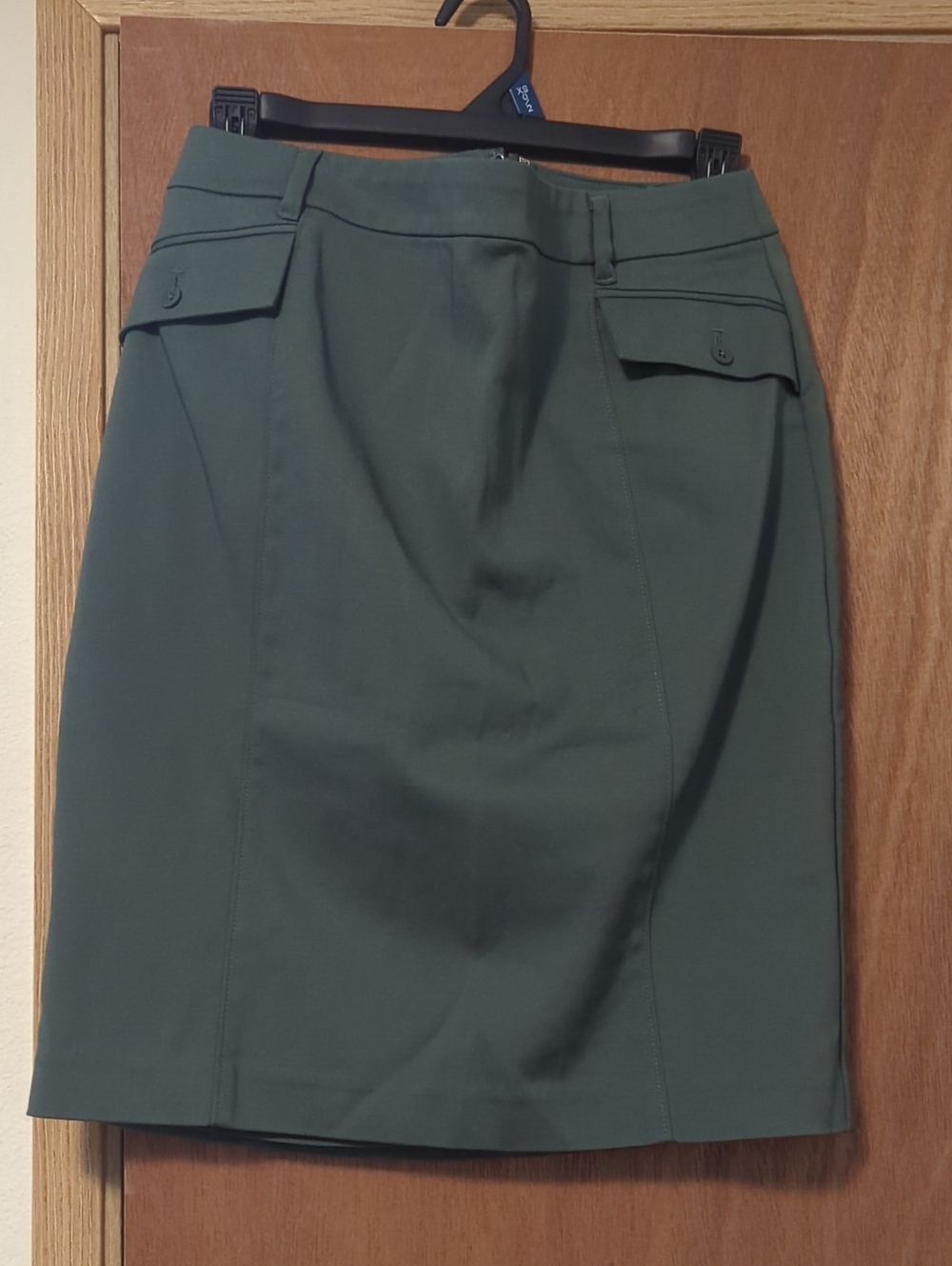 White House Black Market Dark Green Pencil Skirt with Flap Pockets